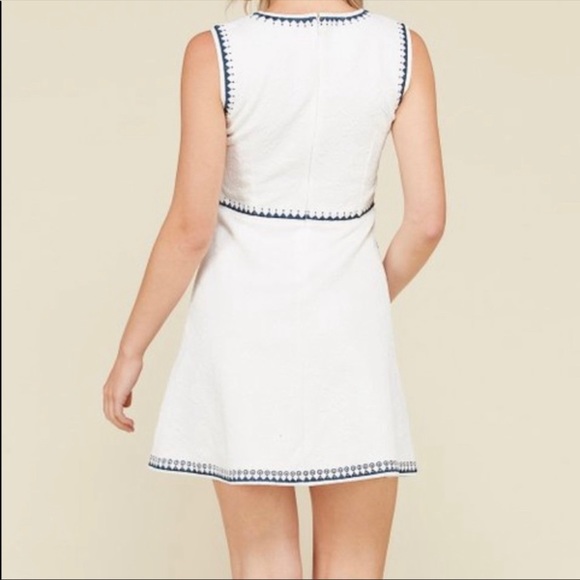 Alya Embroidered Skater Dress - M - Picture 3 of 6